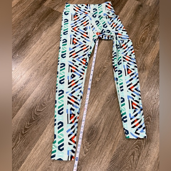 NWOT Lularoe Leggings Mint Green w/ Black Red Blue Geometric One Size Fits All - Picture 3 of 3